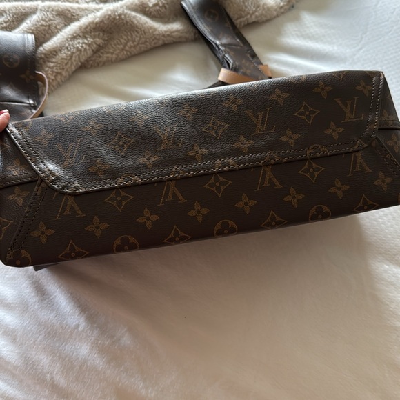 Shopping bag style tote - Picture 3 of 5